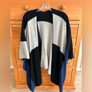 **EXCELLENT CONDITION** Cashmere Wrap